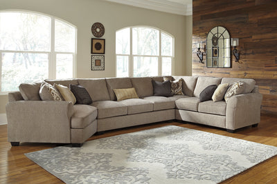 Pantomine Benchcraft 4-Piece Sectional with Cuddler image