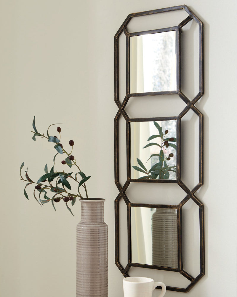 Savane Signature Design by Ashley Mirror image