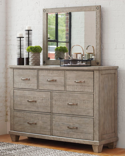 Naydell Benchcraft Dresser and Mirror image