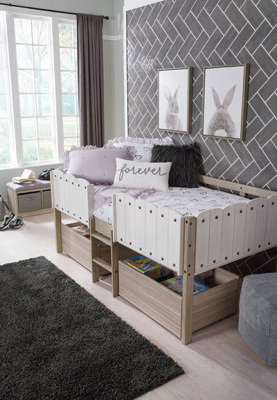 Wrenalyn Bedroom - Dream Furniture Outlet