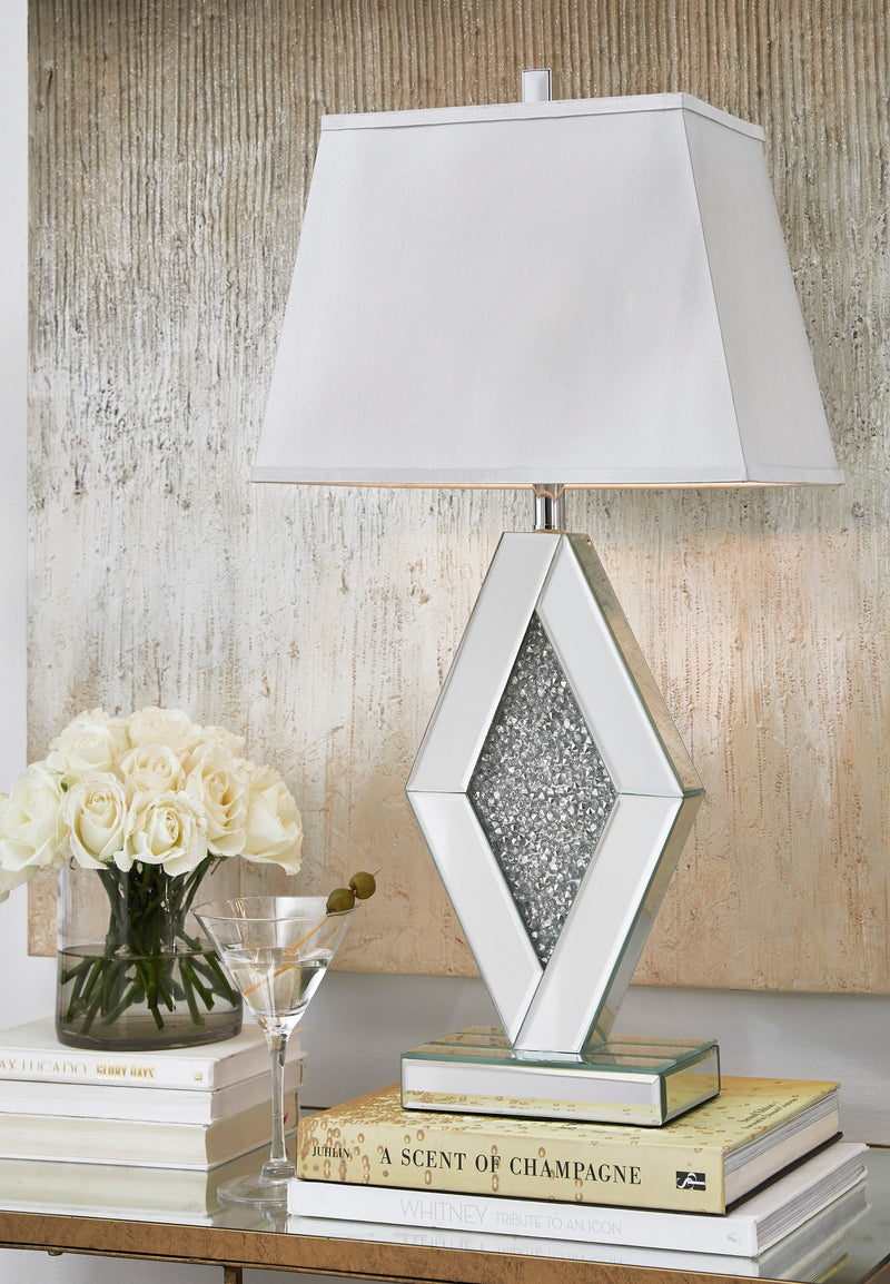 Prunella Table Lamp - Dream Furniture Outlet