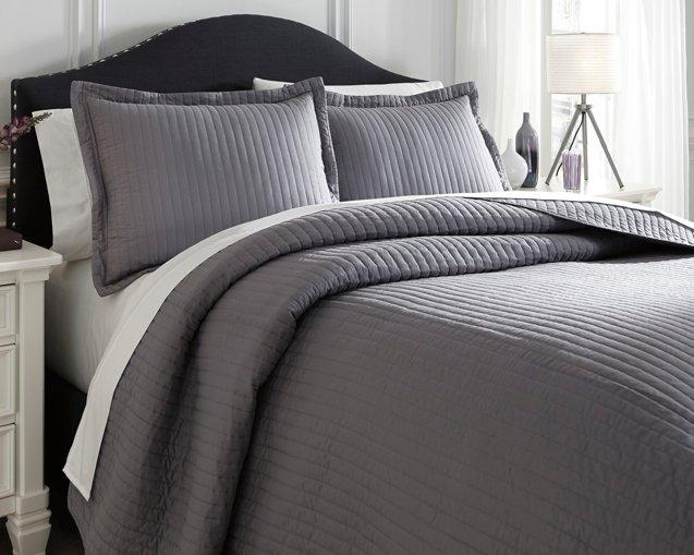 Raleda Signature Design by Ashley Coverlet Set King image