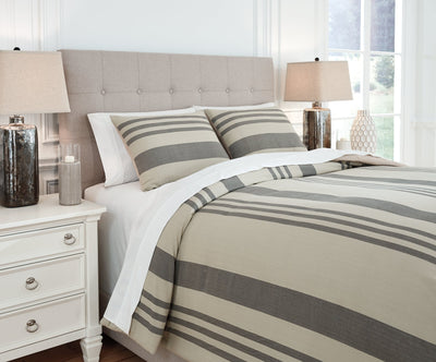 Schukei Signature Design by Ashley Comforter Set Queen image