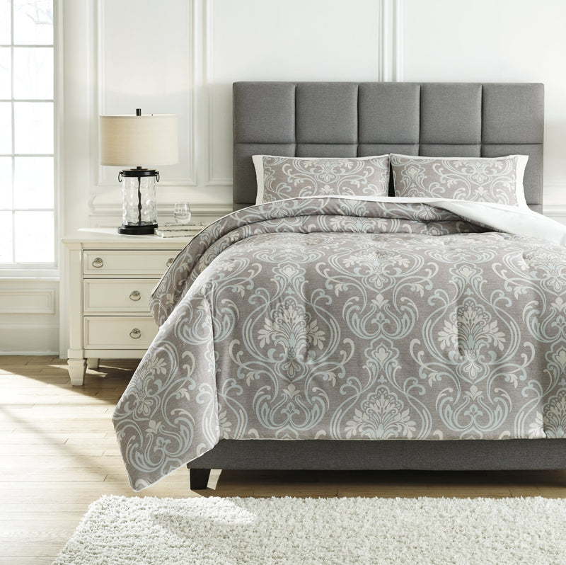 Noel Signature Design by Ashley Comforter Set Queen image