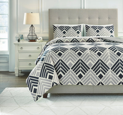 Ellowyn King Comforter Set - Dream Furniture Outlet